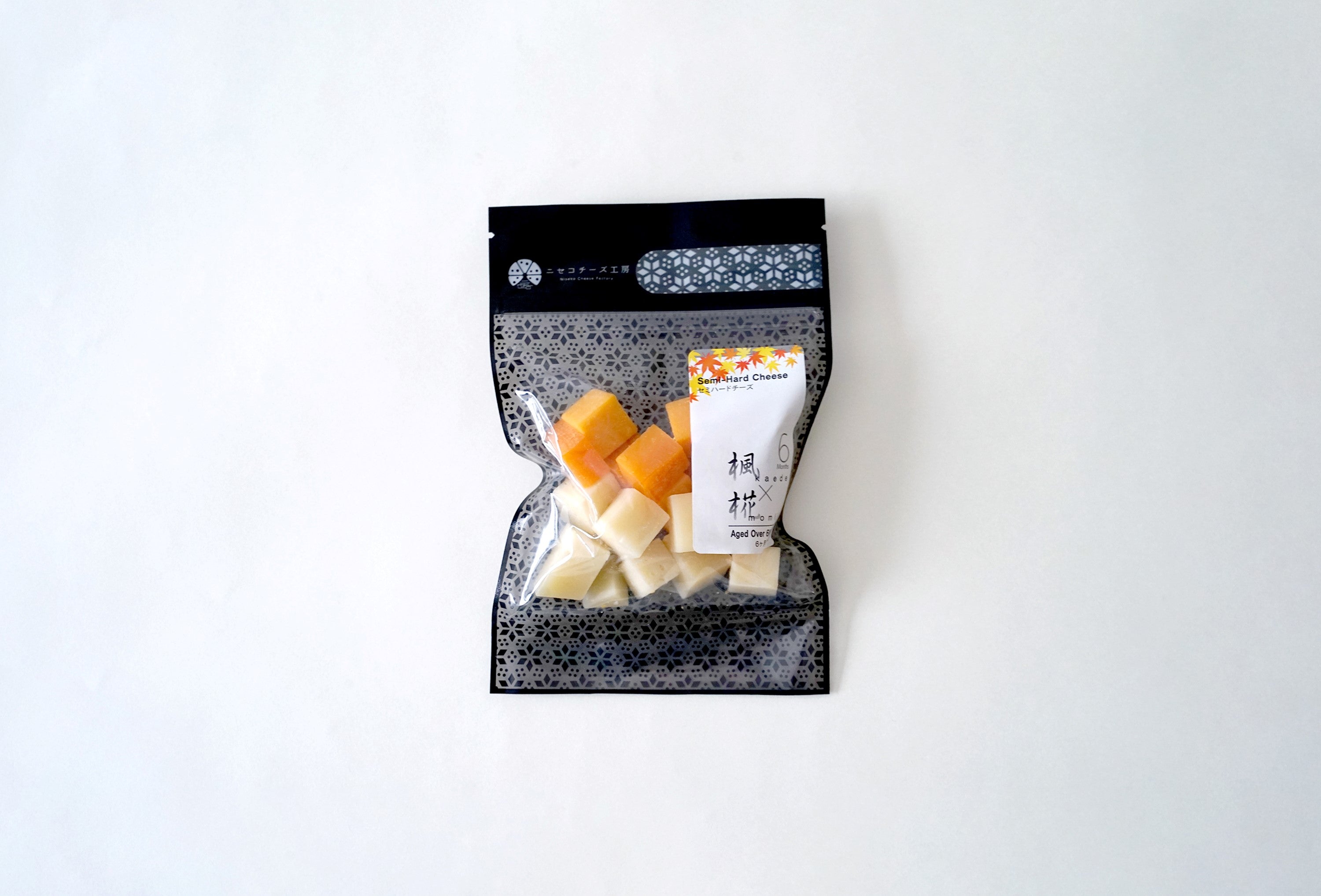【1/23(金)まで限定】新春ギフト|ニセコチーズペアリング(Symn-シン-白×2本飲み比べ+2種のブロックチーズ)