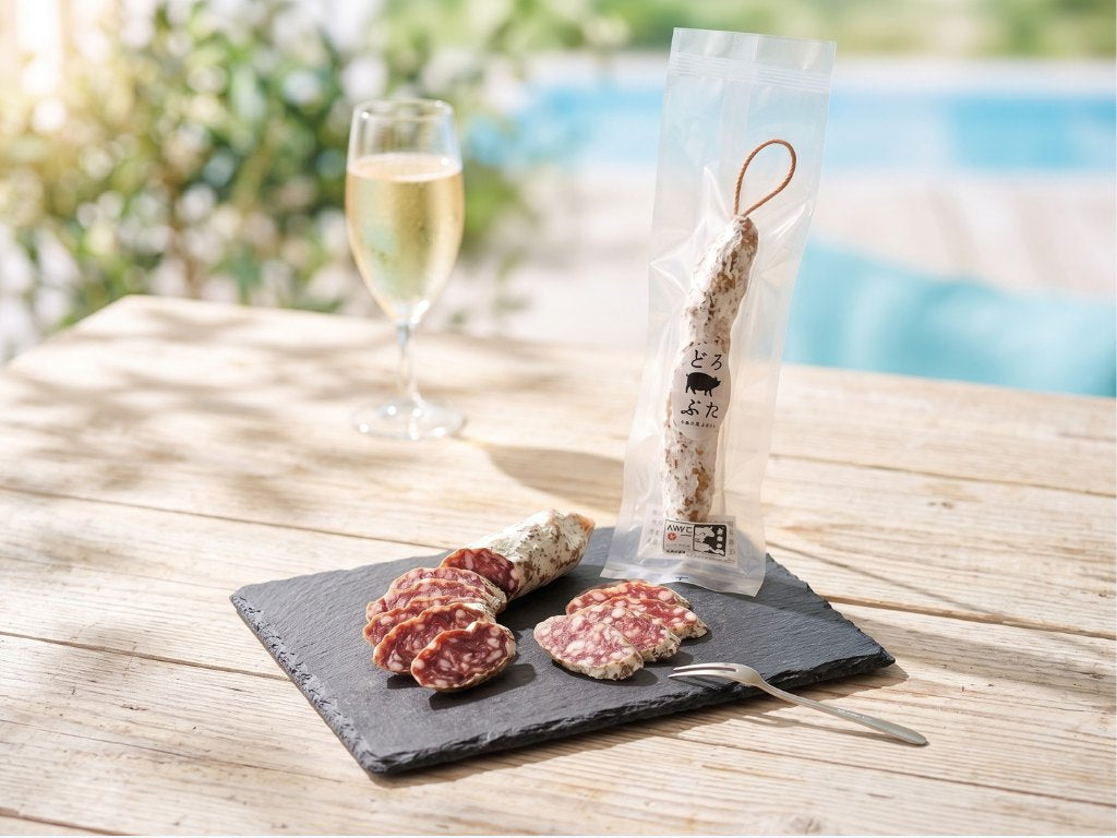 【Summer Collection 限定】　＜飲み比べ＞甘美と旨味の極上ディナータイムセット　Symn 飲み比べ500ml×計2本 +北海道産大人気お土産どろぶた白サラミ+ クラッカー＜送料無料＞